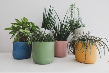 Doniczka betonowa 12cm biała