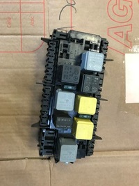 фото thumb №1, Mercedes ml w166 166 коробка предохранителей