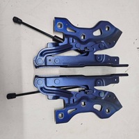 фото thumb №1, Петлі капот maserati granturismo m189 670173045