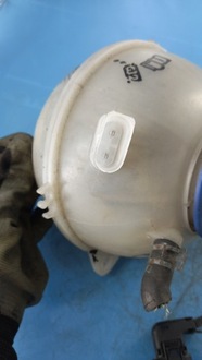 фото thumb №4, Бачок рідина охолоджуючої vw bora 99r sedan