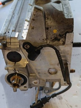 фото thumb №8, Головка комплектна r 03l103373j 2.0 tdi vw audi skoda cff