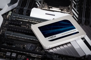 SSD-накопитель CRUCIAL MX500 1000 ГБ SATA III 2,5 дюйма 560/510 МБ/с Micron 3D NAND