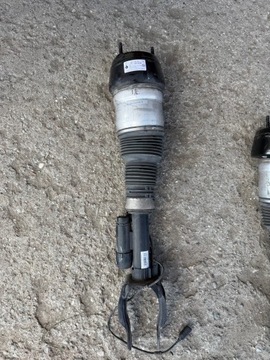 фото thumb №1, Mercedes w166 x166 ml gle gl gls амортизатор перед airmatic a1663200200