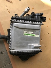 фото thumb №1, Mercedes w213 w205 w253 интеркулер радиатор