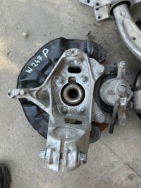 фото thumb №1, Mercedes w177 w247 w118 поворотный кулак правая