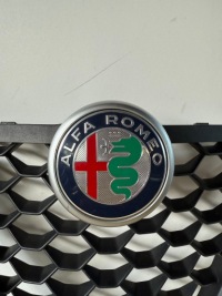 Решітка  решітка радіатора радіатора alfa romeo stelvio 156108638 Доставка, фото thumb