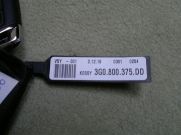 VW PASSAT B8 FL KESSY PILOT KEY 3G0800375DD
