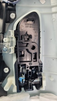 фото thumb №12, Suzuki swace corolla e21 21r обшивка дверь левый задняя kombi 67614-02700