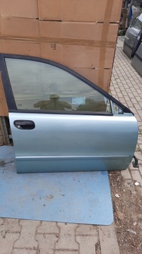 фото thumb №1, Двері перед передні праві volvo s40 v40 00-04r