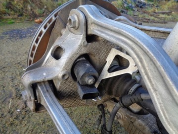 фото thumb №1, Porsche panamera 970 поворотный кулак зад задняя правая