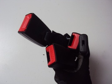 фото thumb №2, Застёжка ремней зад citroen c4 aircross 2012-