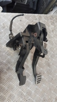 фото thumb №1, Mercedes w169 педали тормоза сцепления цилиндр сцепления a1692902401