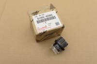 фото thumb №7, Toyota rav4 iv 13- prius lexus nx лампочка цоколь задня led 8145542060 оригінальний номер