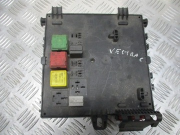 фото thumb №1, Коробка предохранителей opel vectra c 2.0 dti 13125488