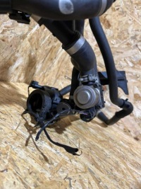 Купить Помпа воды электроклапан + шланги bmw 9037610 8840614 9890553 оригинал 21r, фото thumb