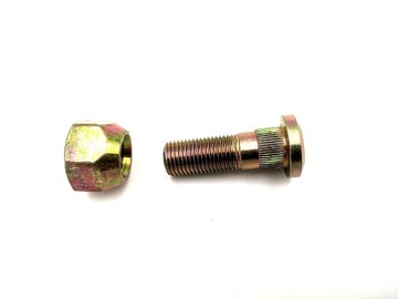 ЗАДНИЙ ШТИФТ С ГАЙКОЙ NISSAN J01 D0110-18