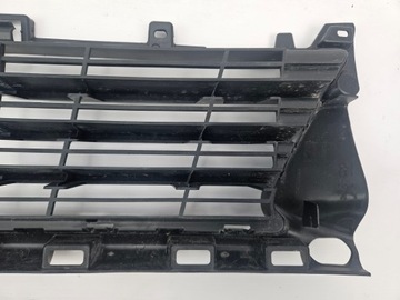 фото thumb №13, Peugeot 308 ii t9 рестайлинг 2017 - решётка средняя бампера перед радар