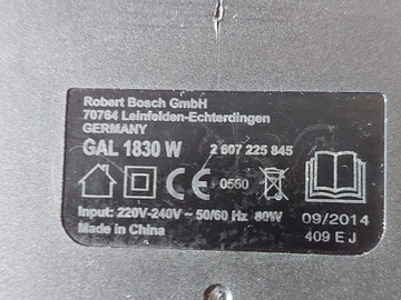 Wielonapięciowa Ładowarka indukcyjna Bosch GAL 1830 W kod- 2607225845
