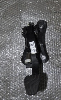 фото thumb №1, Педаль сцепления clio v 465033991r