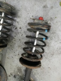 Амортизаторна стійка правий перед bez корозія bmw e30 Київ, фото thumb