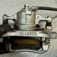 фото thumb №5, Toyota yaris cross правый суппорт тормозной перед поворотный кулак ступица