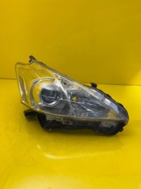 фото thumb №1, Лампа права toyota prius plus + 12-15