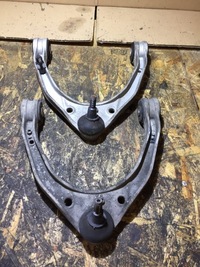 фото thumb №6, Audi q7 4l рычаг верхний передний перед 7l0407047b