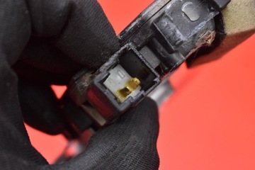 фото thumb №6, Замок крышки зад багажника subaru outback 2 ii универсал рестайлинг 01-03
