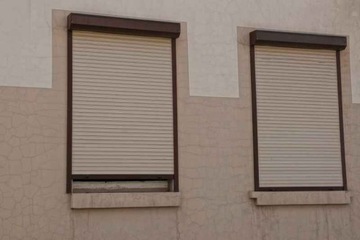 Накладные круглые наружные рулонные шторы с дистанционным управлением