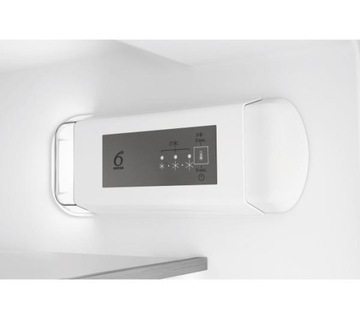 Холодильник Whirlpool WHC18 T141 NoFrost FreshBox+ Быстрая заморозка 250л A+