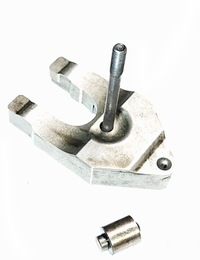 фото thumb №1, Крепление кронштейн впрыска 2.2 dci almera n16 primera p12 x-trail