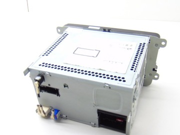 фото thumb №3, Радіо навігація дисплей gps cd vw passat b7 tiguan scirocco 3c8035279b