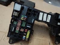 фото thumb №8, Коробка запобіжників jaguar 7154725930