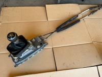 фото thumb №1, Ручка домкрат переключения передач тросы volkswagen golf v 2004-2010 1k0711265a