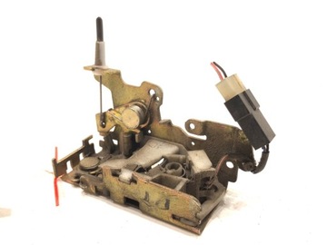 фото thumb №2, Замок дверь правый зад mercedes w638 автобус a6387300335 96-03