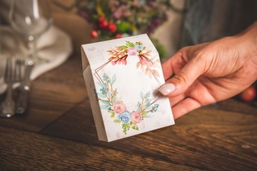 Благодарность гостям, причастие, крещение, медовая коробочка