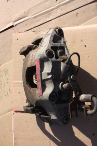 фото thumb №1, Супорт праві перед audi a6 c5 рестайлінг 3,0 v6