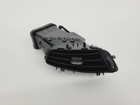 фото thumb №1, Решётка консоли средняя правая opel zafira c