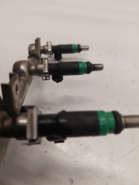 фото thumb №6, Молдинг впрыскная форсунки audi a6 c5 3.0 06c133681j