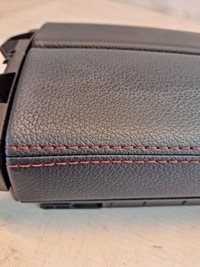 фото thumb №8, Подлокотник туннель czerwona nić mercedes a klasa w177