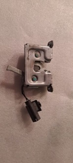 фото thumb №1, Bmw i3 i01 замок капот двигуна перед 7299162