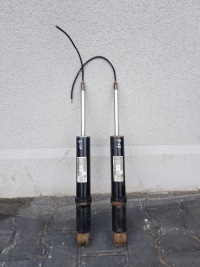 фото thumb №1, Амортизатори задня porsche cayenne 7p5513029m