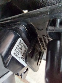 фото thumb №9, Камера cowania кнопка открывания крышки задняя bmw f30