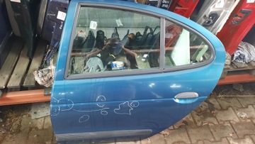 фото thumb №1, Двері ліві зад renaulr megane i hb