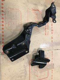 фото thumb №1, Dodge ram dt 2019-2022 кронштейн двигателя