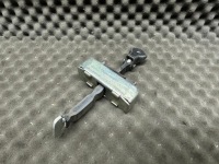 фото thumb №1, Обмежувач двері правий задня toyota auris оригінальний номер