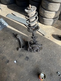 фото thumb №1, Амортизатор лапа поворотный кулак левая master iii