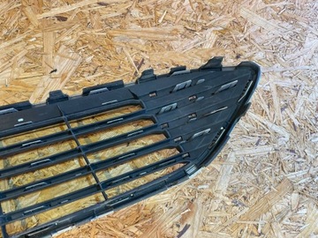 фото thumb №8, Ford focus mk3 iii рестайлінг 14-19 решітка решітка радіатора решітка середня бампера перед