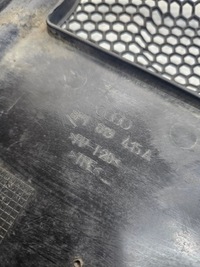 фото thumb №9, Панель під лобовим склом пластиковий audi a3 8p рестайлінг 8p1819415a