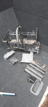 фото thumb №1, Opel zafira c iii основание акумулятора корпус акумулятора